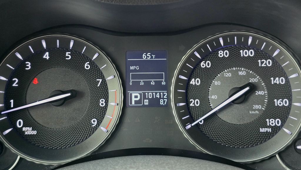 2012 INFINITI M37 Image 16