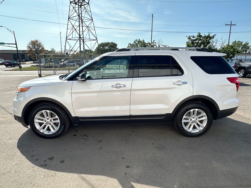 2014 Ford Explorer Image 2