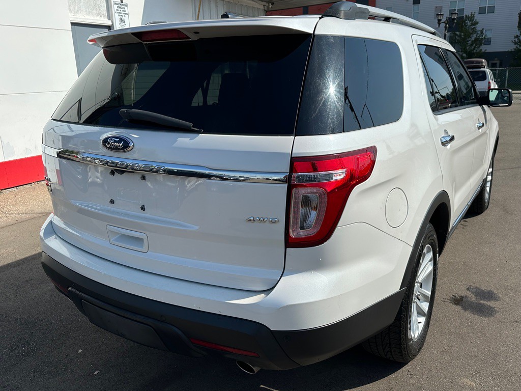 2014 Ford Explorer Image 4
