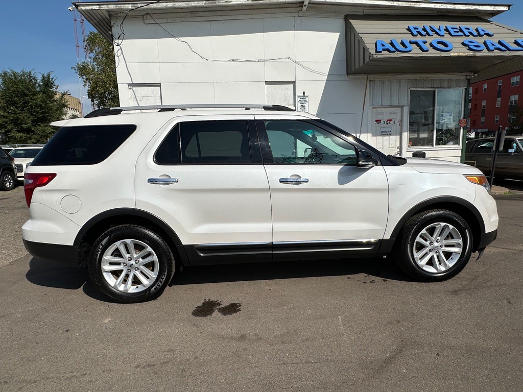 2014 Ford Explorer Image 5