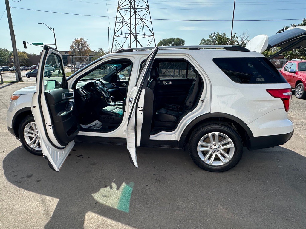 2014 Ford Explorer Image 7
