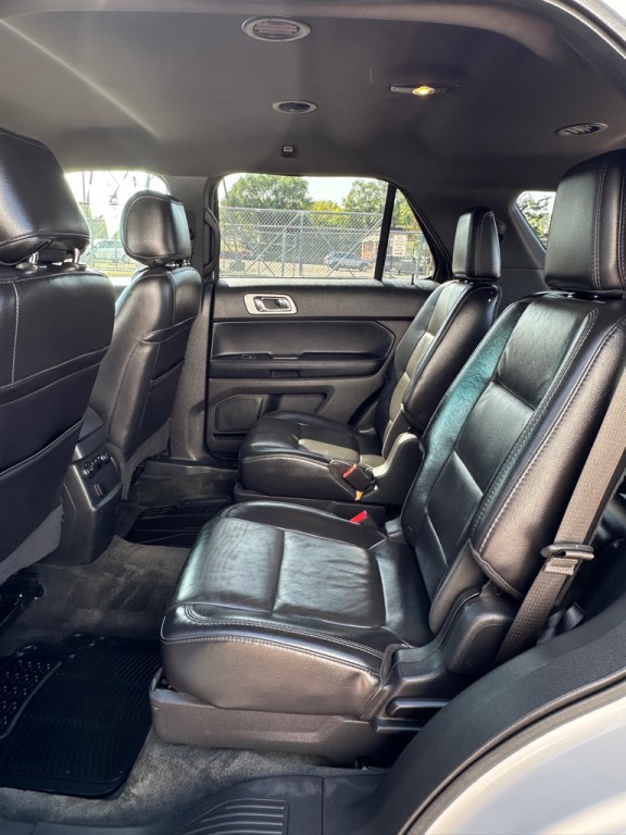 2014 Ford Explorer Image 9