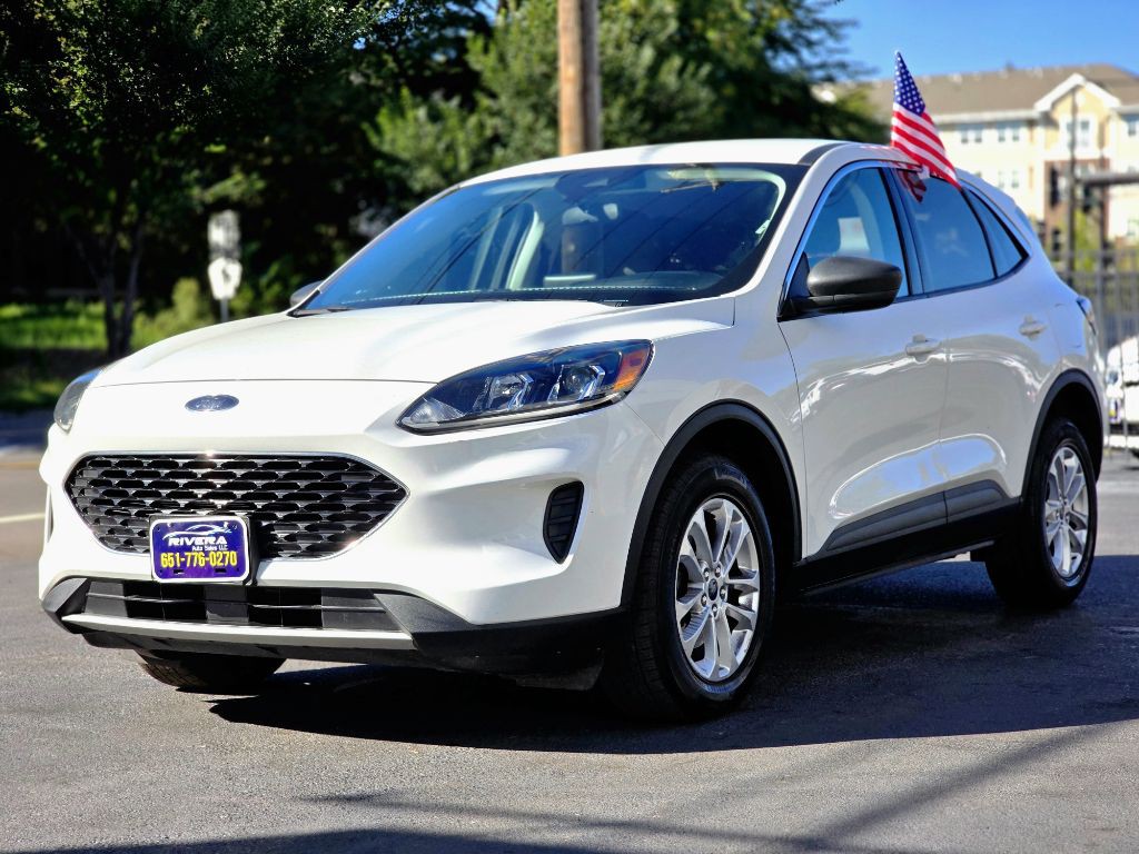 2022 Ford Escape Image 1