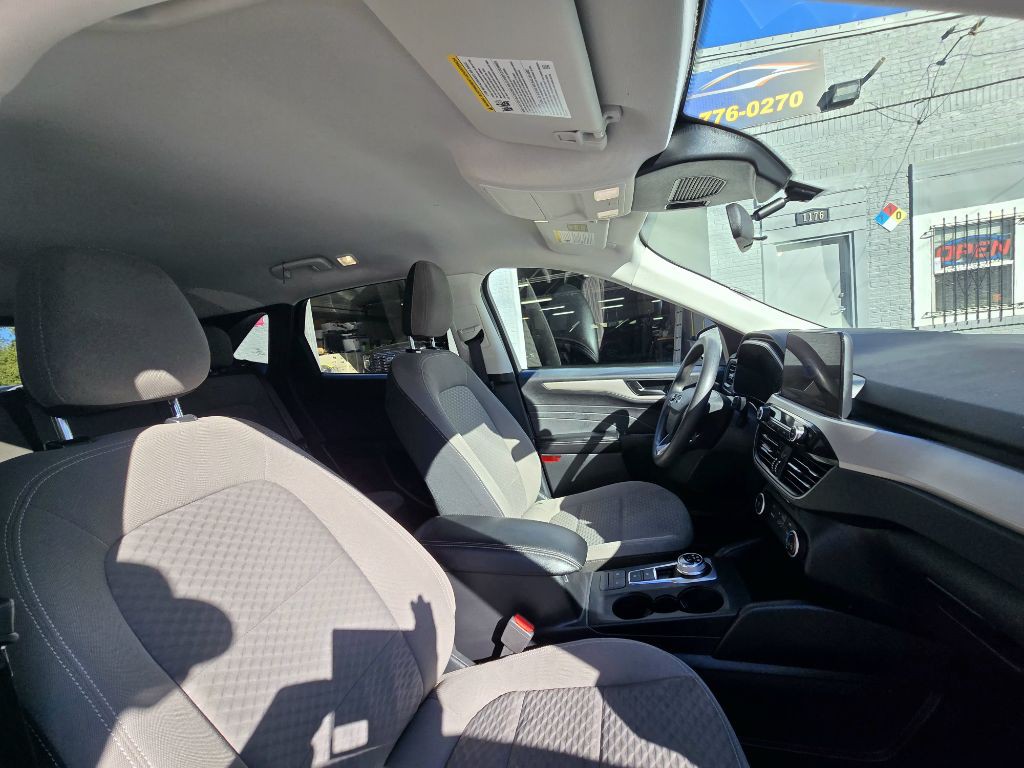 2022 Ford Escape Image 10
