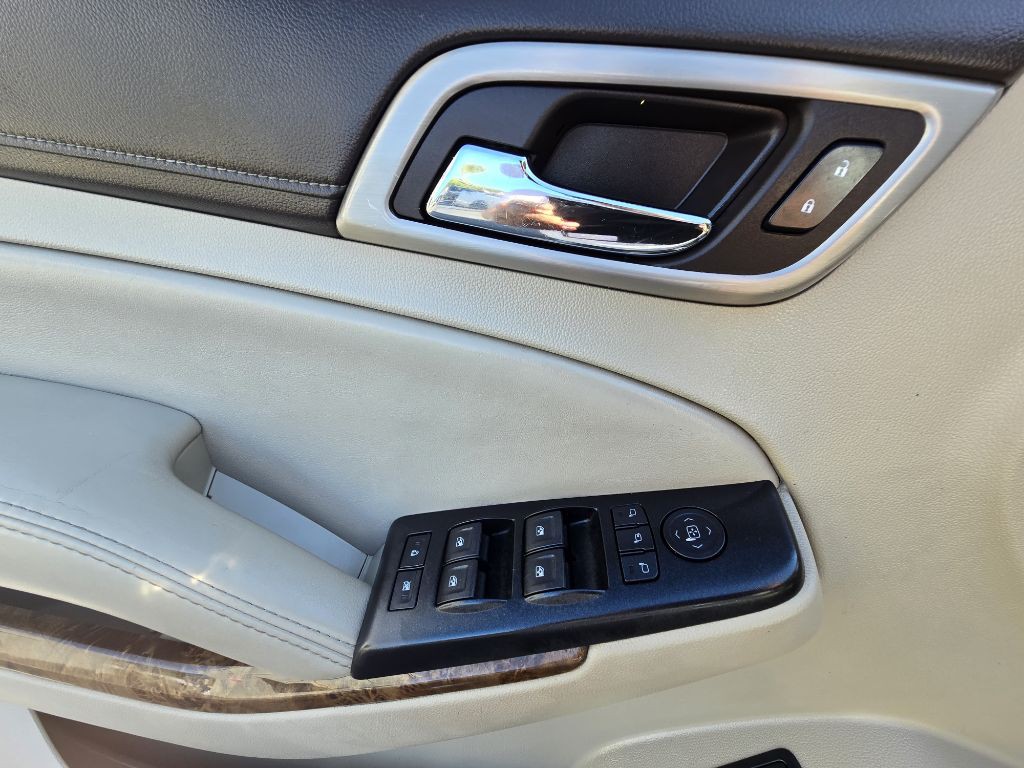 2015 GMC Yukon Image 17