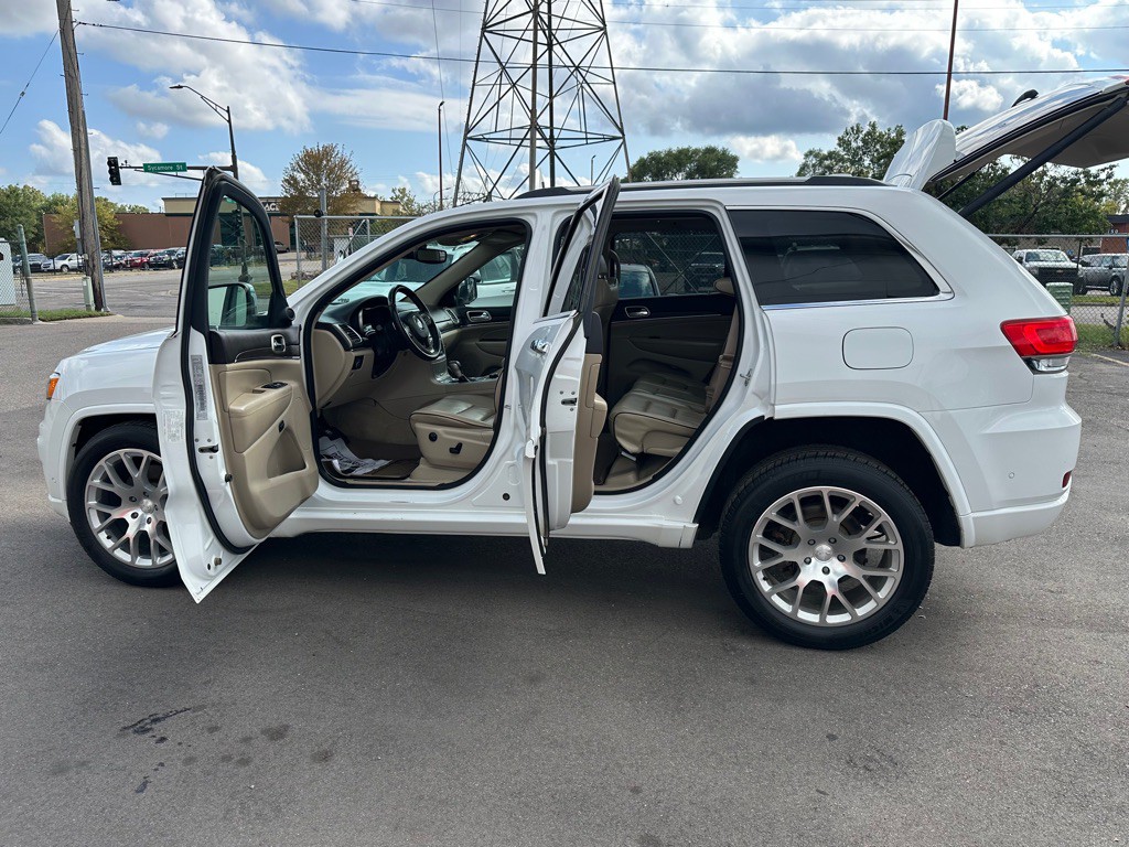 2017 Jeep Grand Cherokee Image 7
