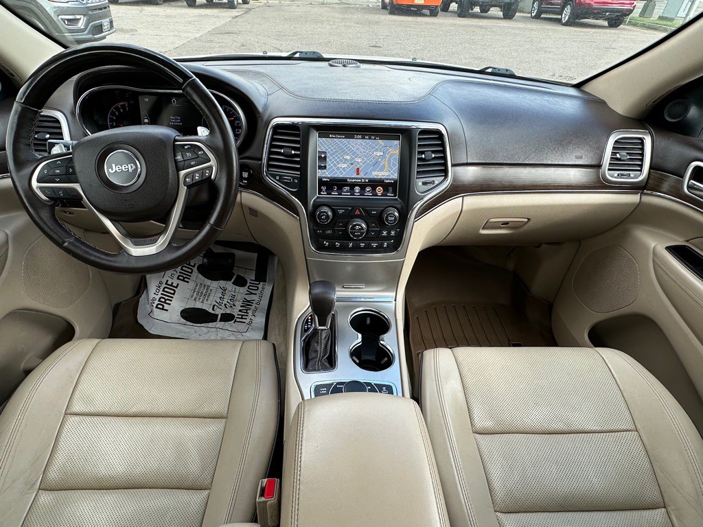 2017 Jeep Grand Cherokee Image 12