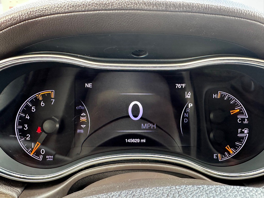 2017 Jeep Grand Cherokee Image 14