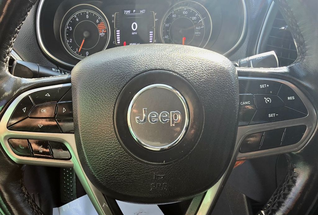 2019 Jeep Cherokee Image 18