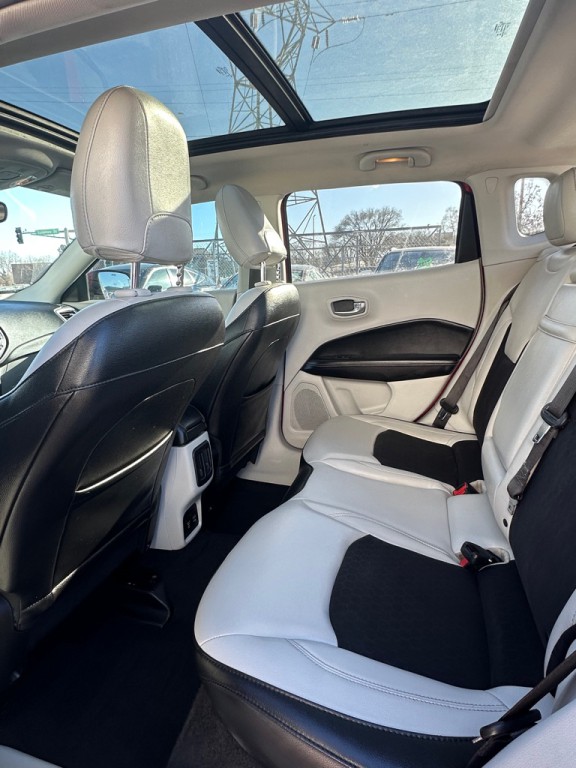 2018 Jeep Compass Image 9