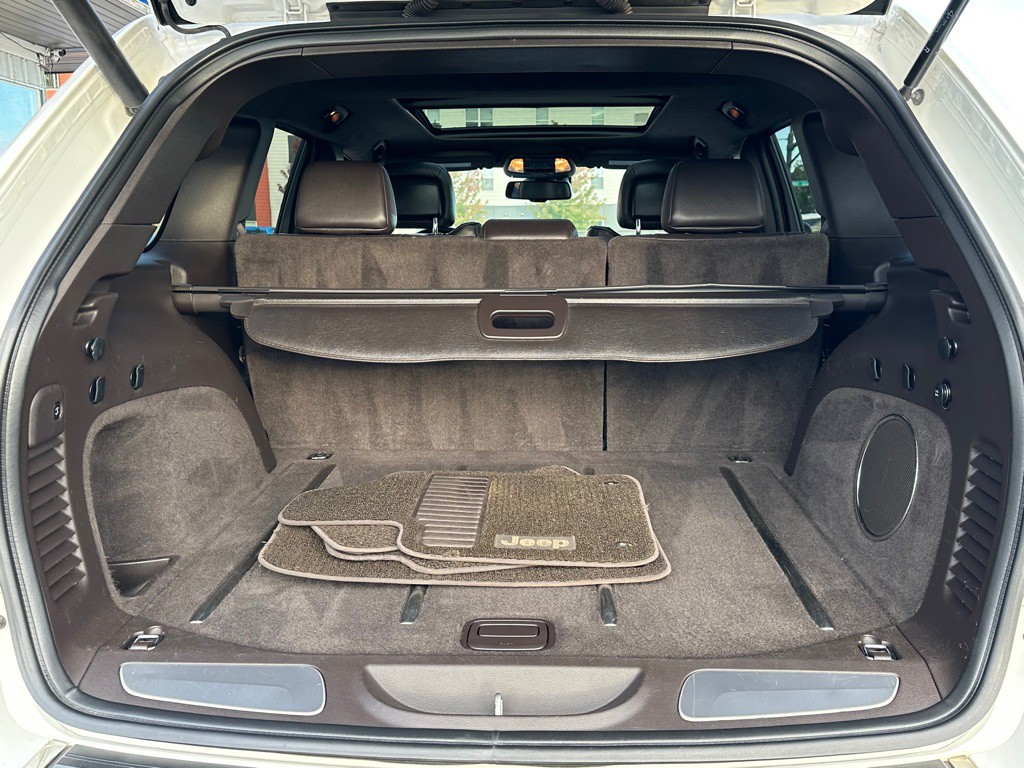 2014 Jeep Grand Cherokee Image 8