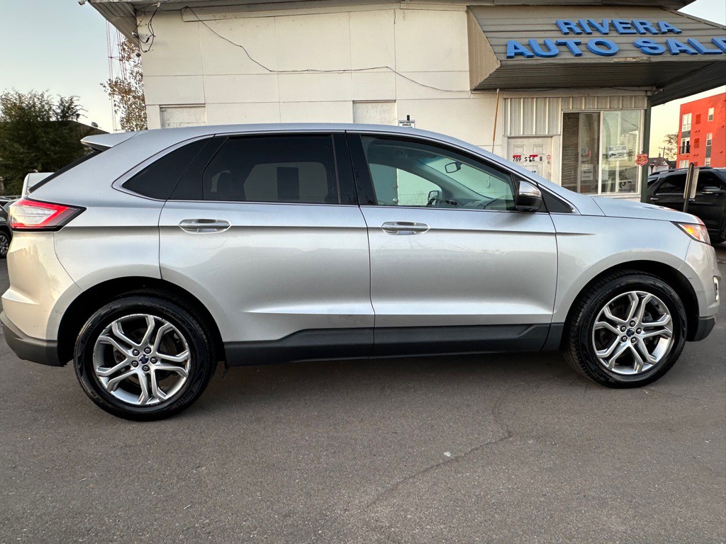 2016 Ford Edge Image 5