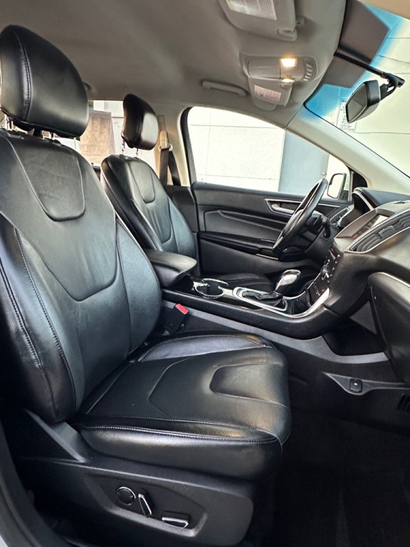 2016 Ford Edge Image 10