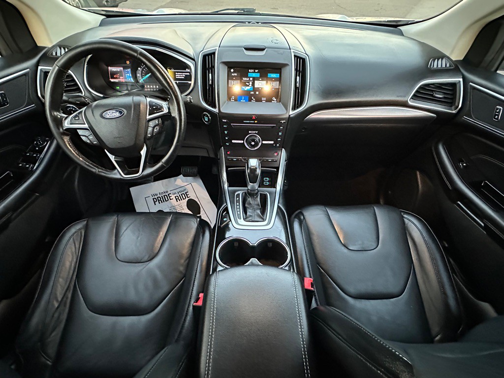 2016 Ford Edge Image 11