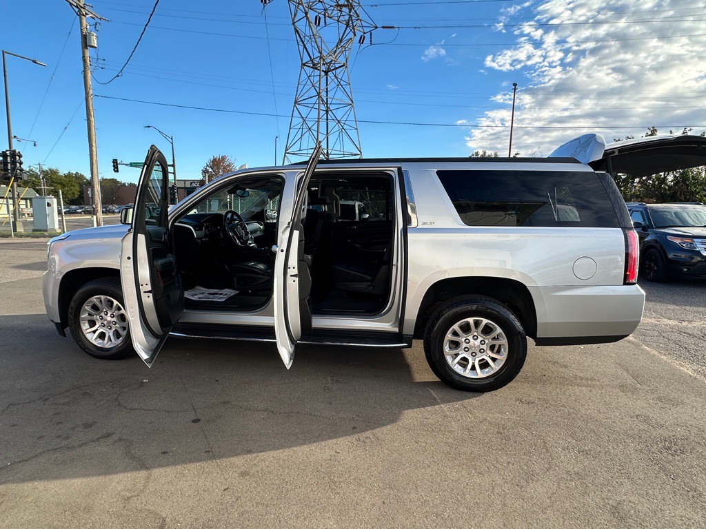 2019 GMC Yukon Image 8