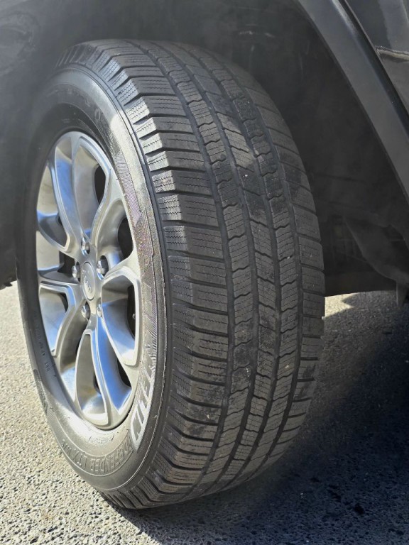 2014 Jeep Grand Cherokee Image 19