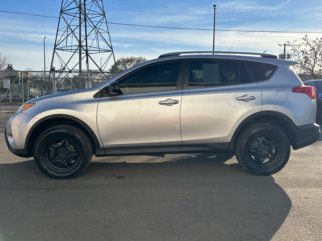 2014 Toyota Rav4 Image 2