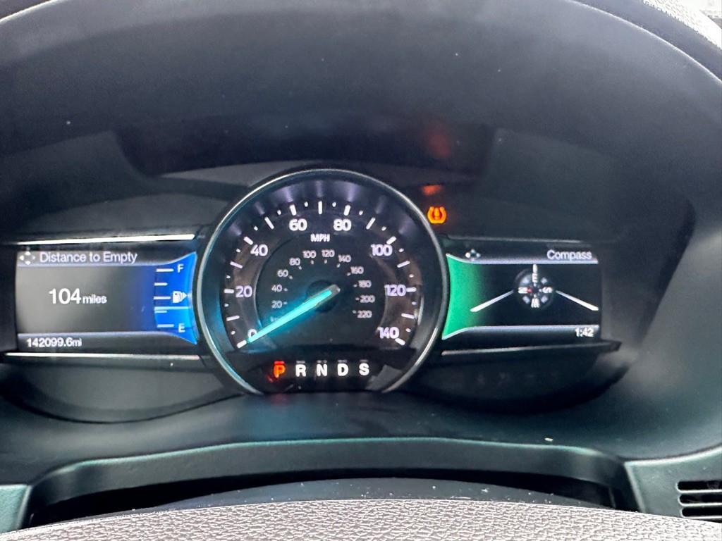 2017 Ford Explorer Image 14