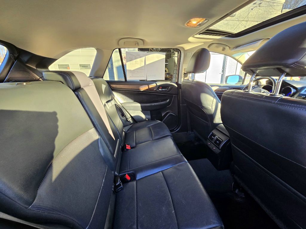2016 Subaru Outback Image 11