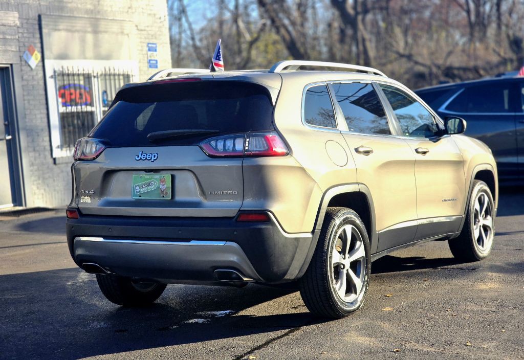 2019 Jeep Cherokee Image 3