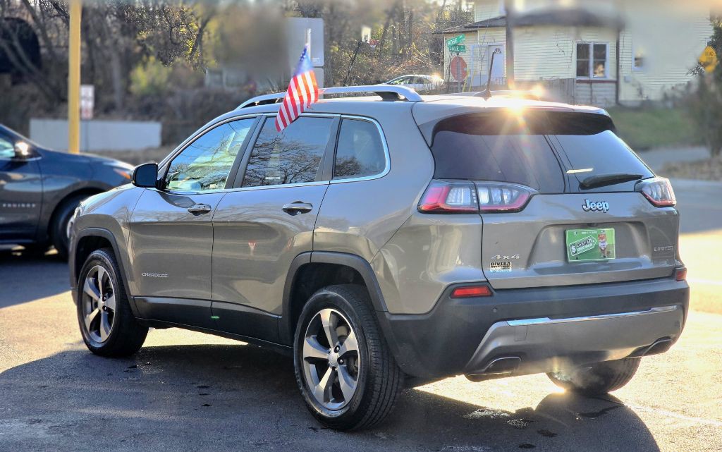 2019 Jeep Cherokee Image 5