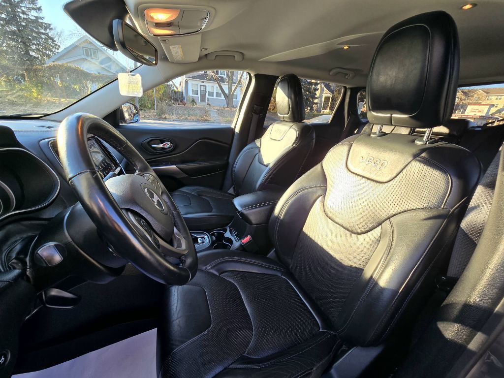 2019 Jeep Cherokee Image 15