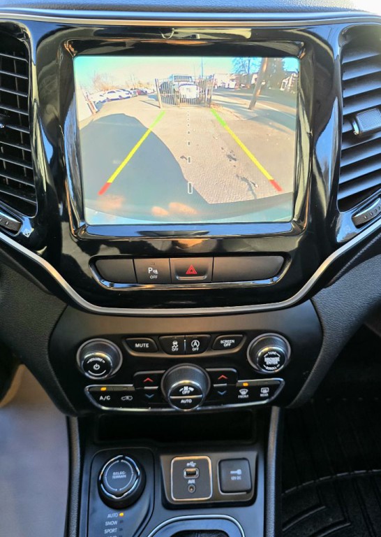 2019 Jeep Cherokee Image 20