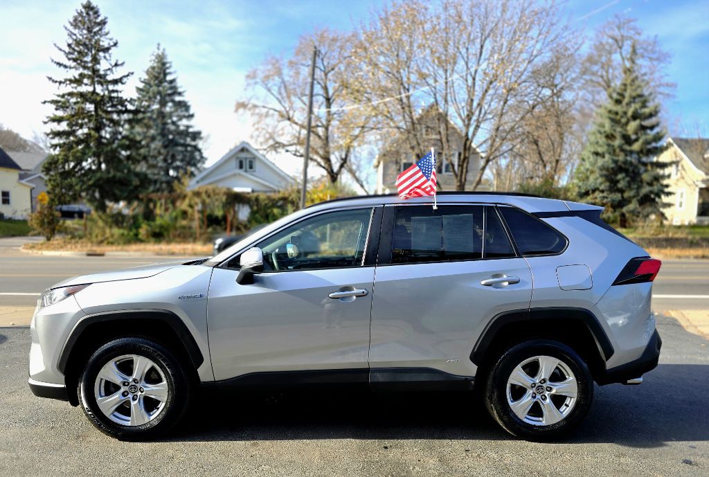 2020 Toyota Rav4 Image 7