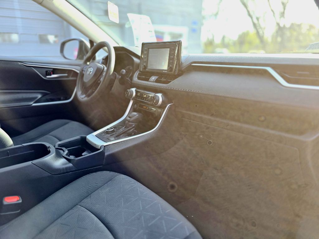2020 Toyota Rav4 Image 9