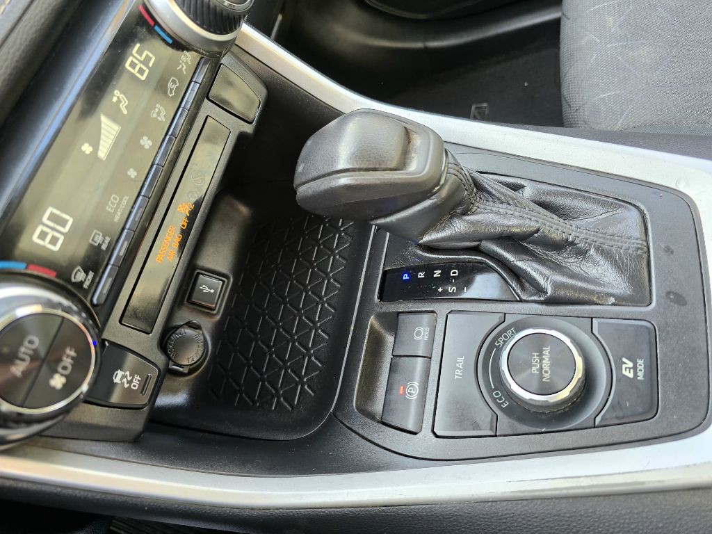 2020 Toyota Rav4 Image 20