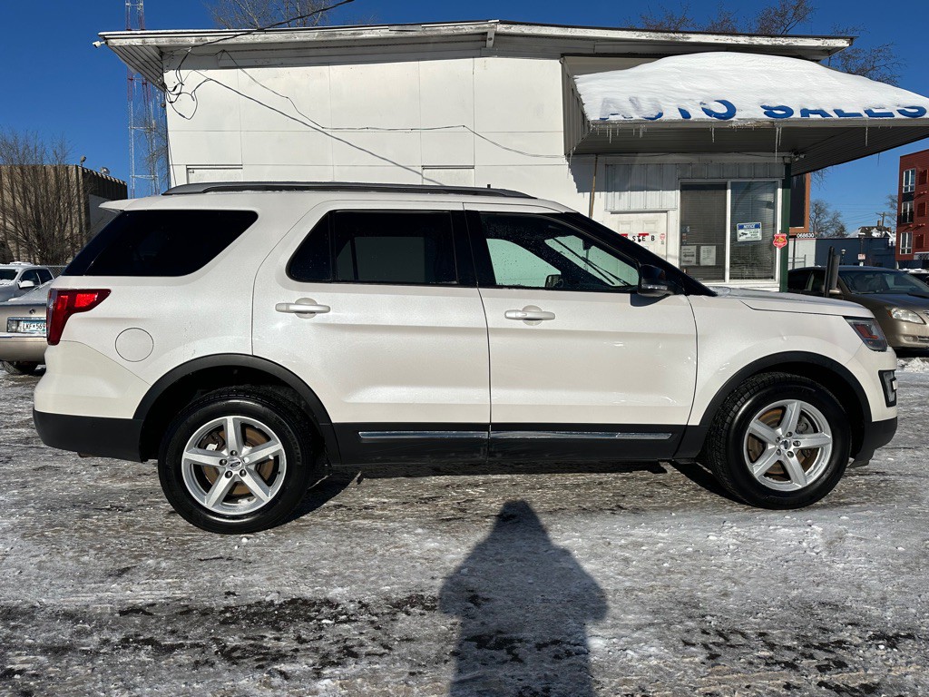 2017 Ford Explorer Image 5