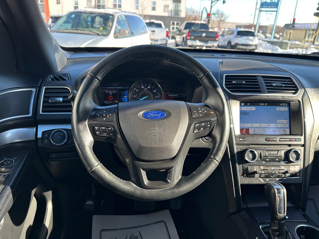 2017 Ford Explorer Image 14