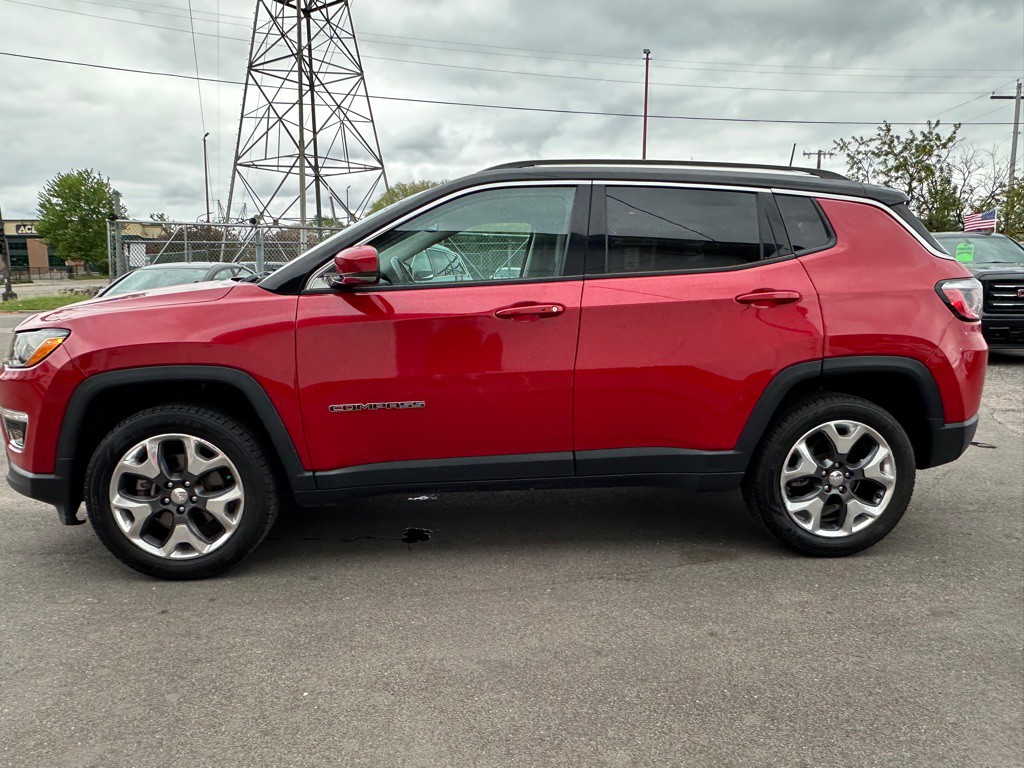 2018 Jeep Compass Image 2