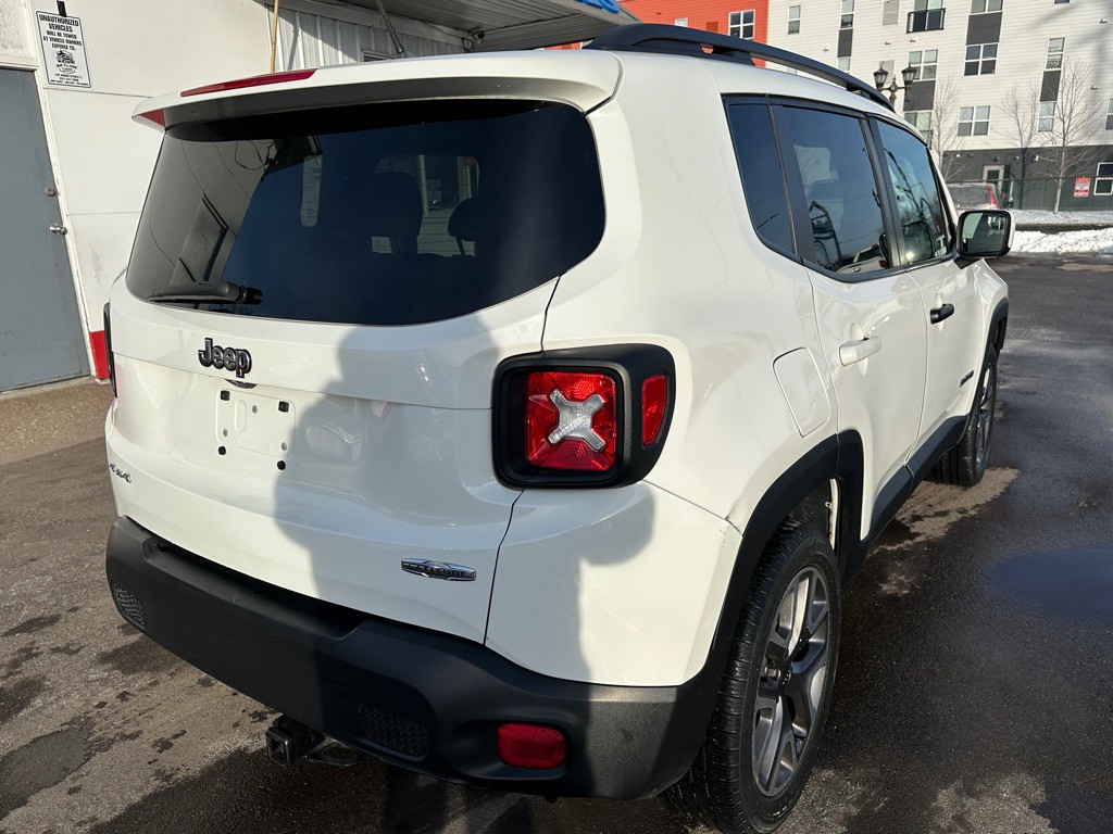 2017 Jeep Renegade Image 4