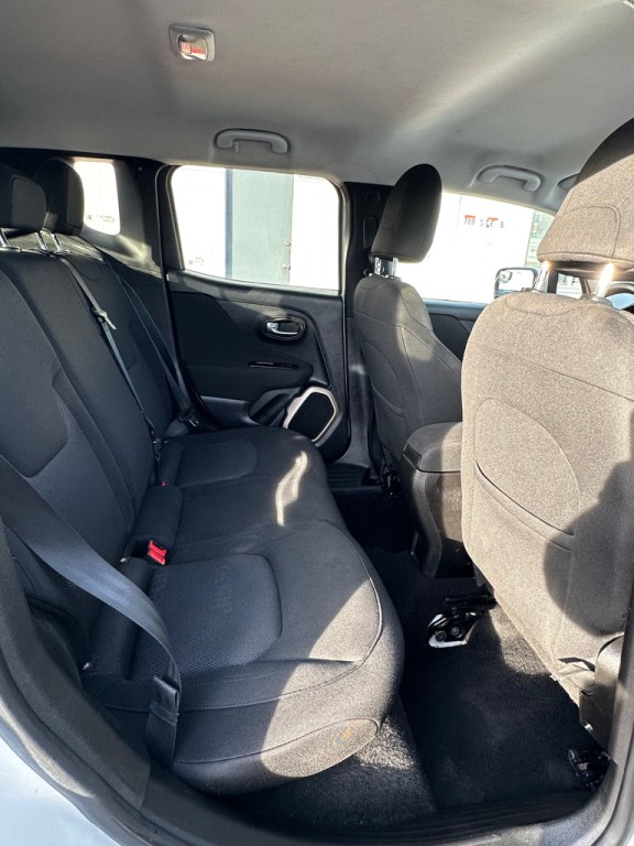 2017 Jeep Renegade Image 8