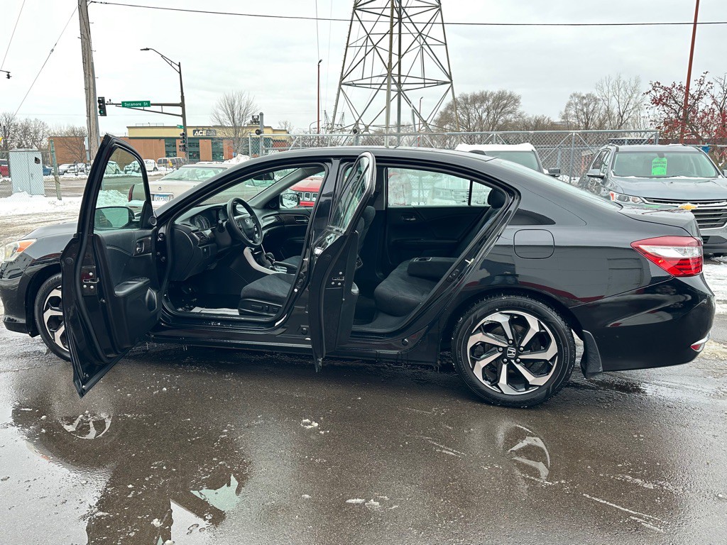 2016 Honda Accord Image 7