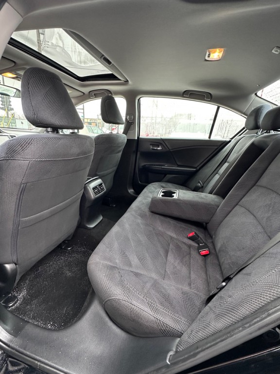 2016 Honda Accord Image 8