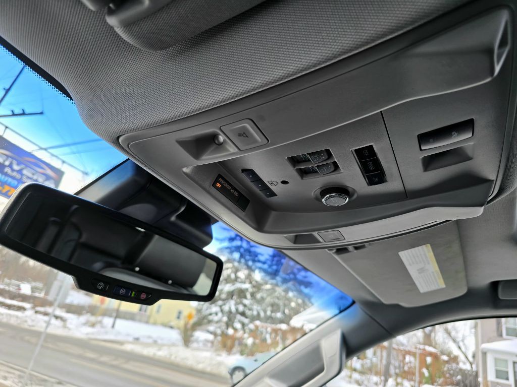 2015 Chevrolet Tahoe Image 23