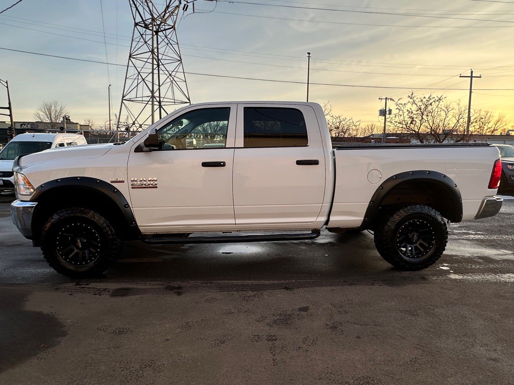 2016 RAM 2500 Image 2