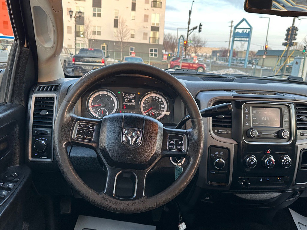 2016 RAM 2500 Image 12