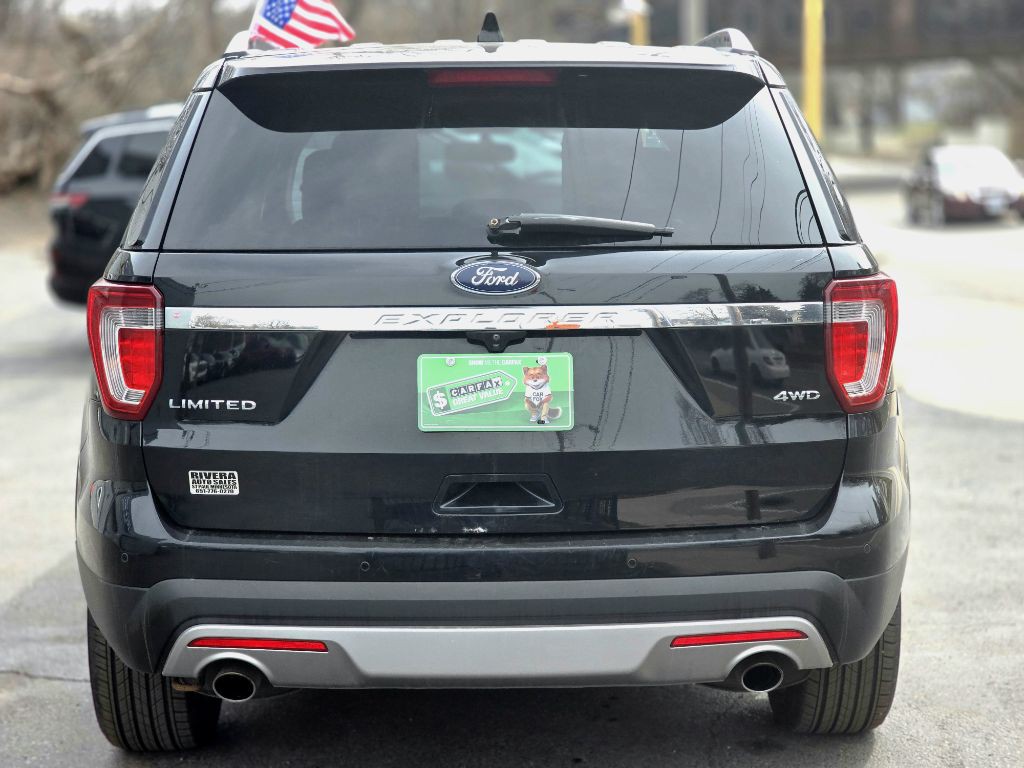 2017 Ford Explorer Image 4
