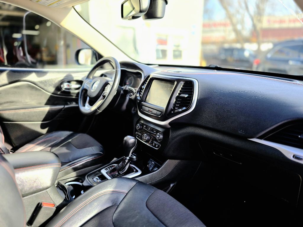 2014 Jeep Cherokee Image 9