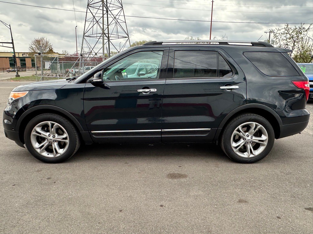 2015 Ford Explorer Image 2