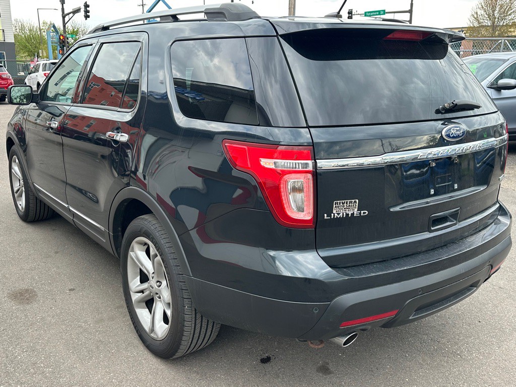 2015 Ford Explorer Image 3