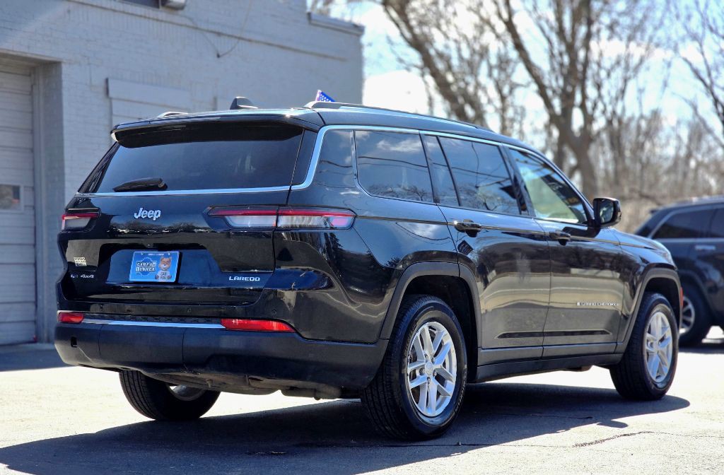2023 Jeep Grand Cherokee Image 3