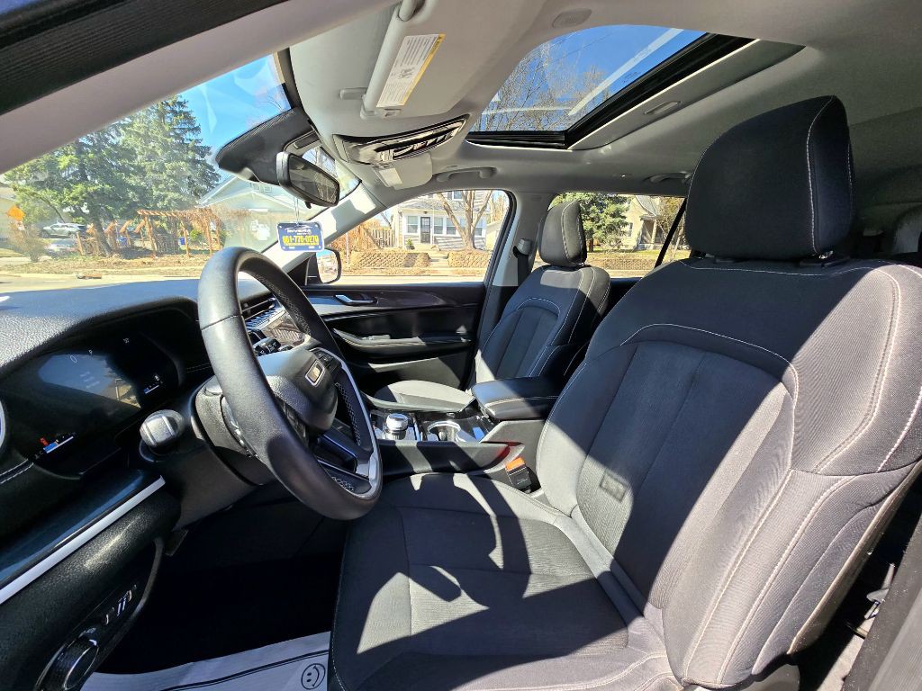 2023 Jeep Grand Cherokee Image 15