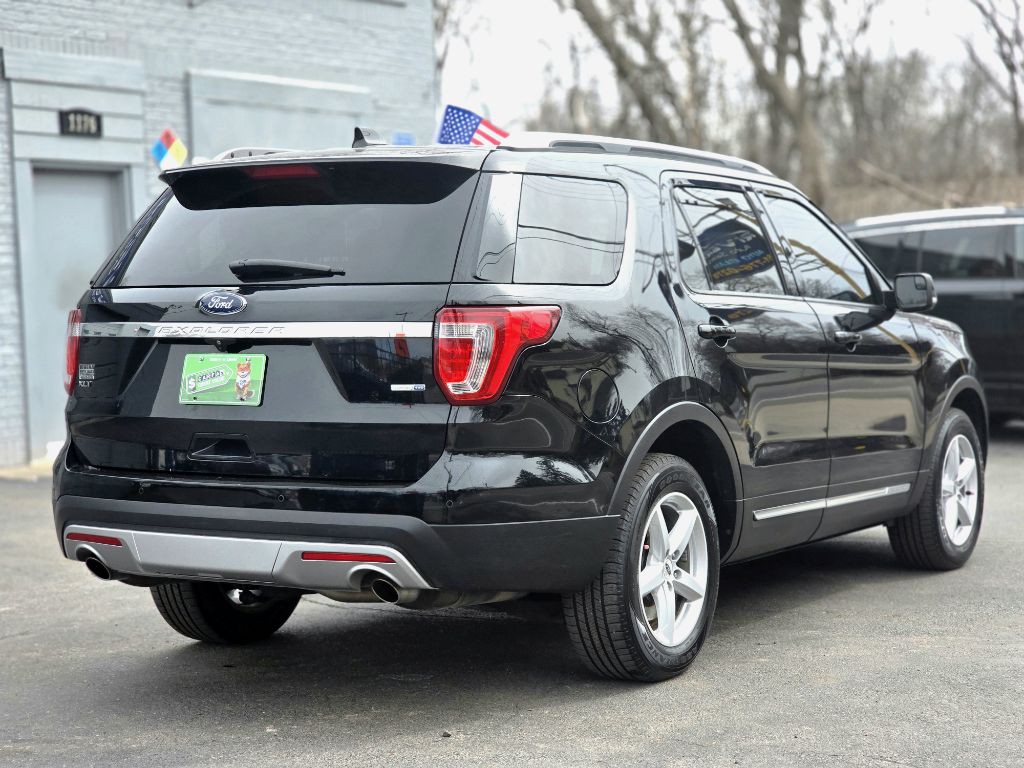 2016 Ford Explorer Image 5