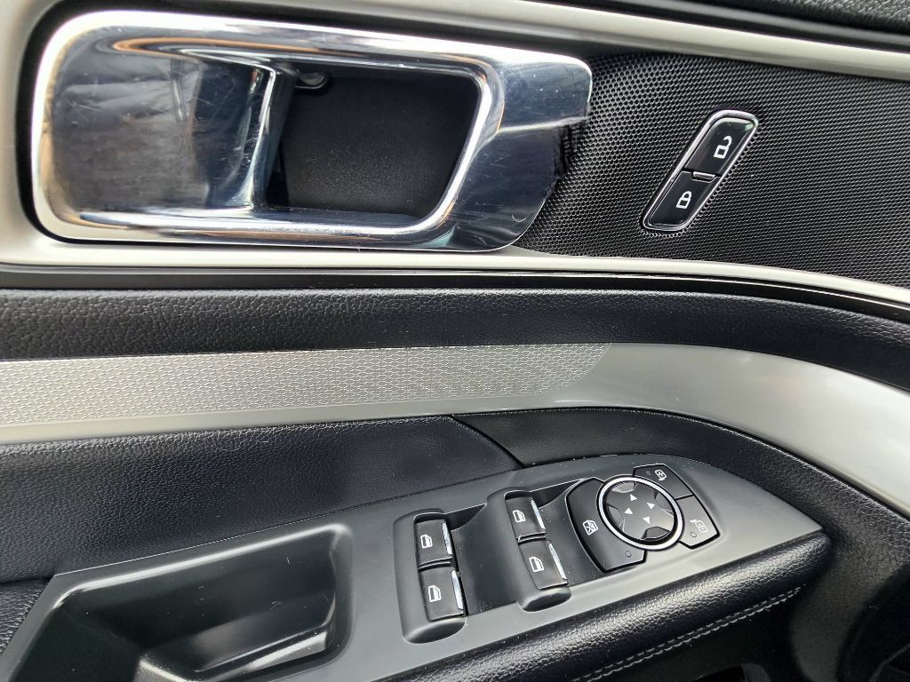 2016 Ford Explorer Image 15