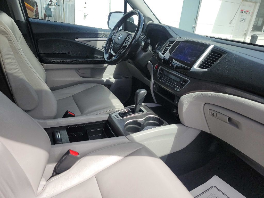 2017 Honda Pilot Image 29