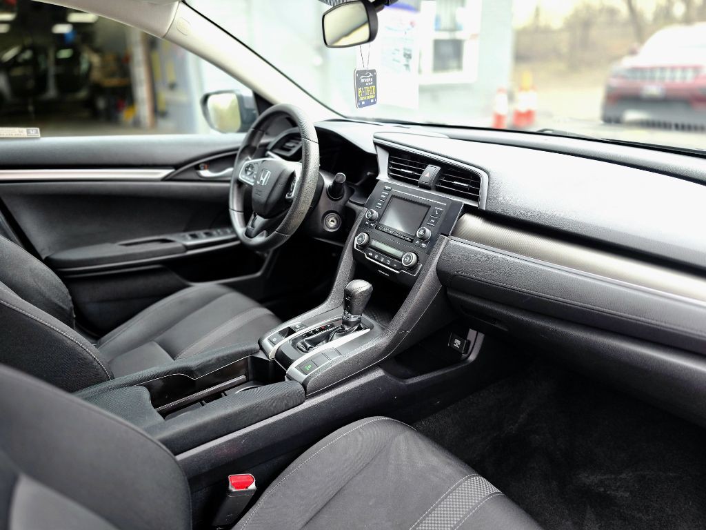 2019 Honda Civic Image 9